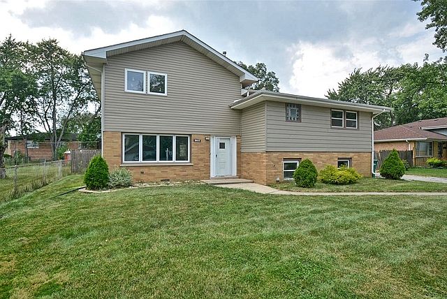1st image of 8448 Neenah Ave