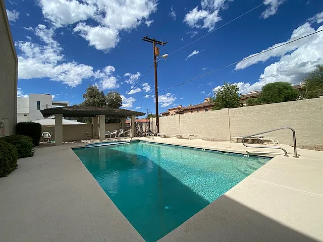 2142 E Turney Ave #10 — Photo 34