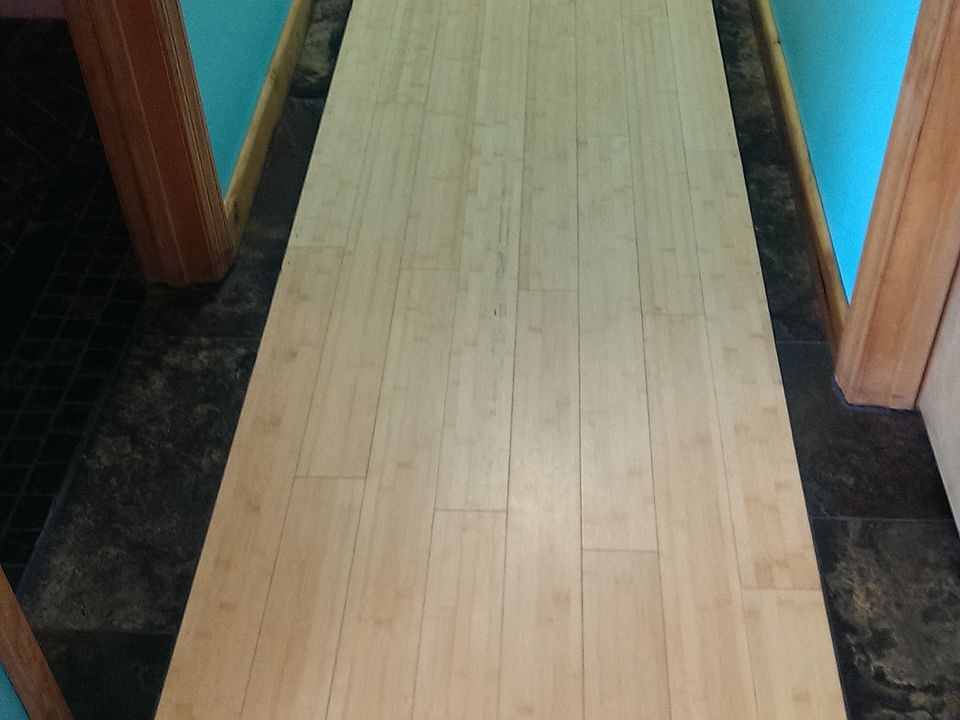 hallway w/ bamboo and slate