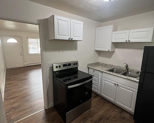 3rd image of 293 E Welby Ave #293