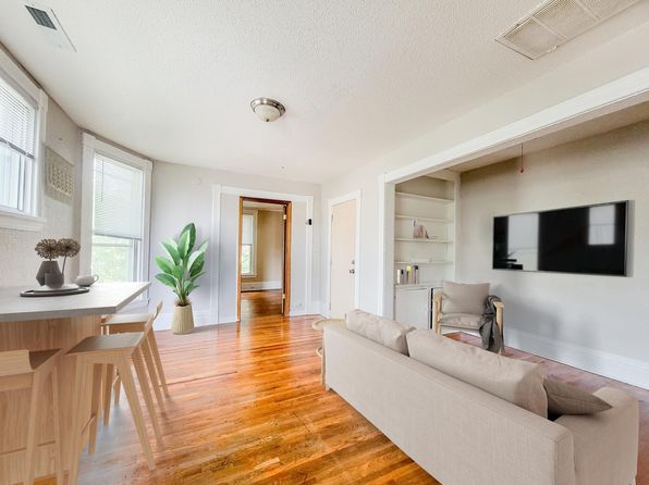 2640 Fillmore St NE APT 4