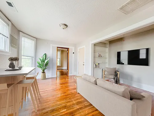 2640 Fillmore St NE #4 Photo 1