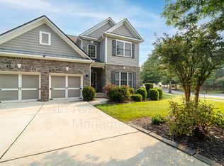 7602 Legacy Rd, Flowery Branch, GA 30542