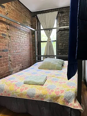 Rented by PocketBroker Inc | media 10