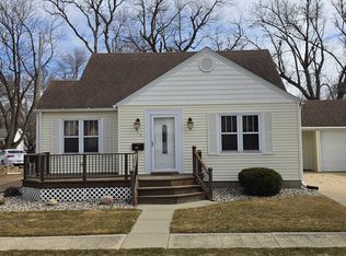 715 9th Ave, Sheldon, IA 51201