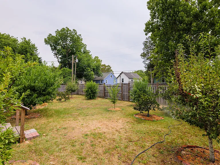 319 Oliver St — Photo 34