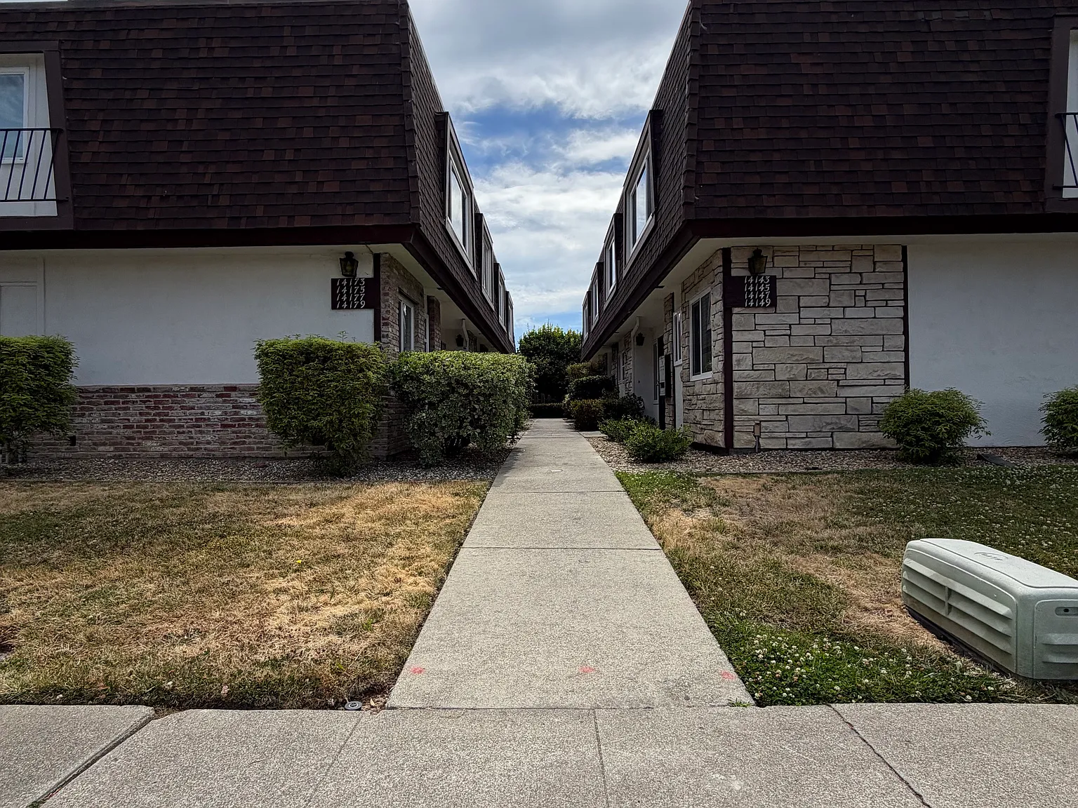 3 bed, 1.5 bath, 1190 sqft, $850 — Photo 2