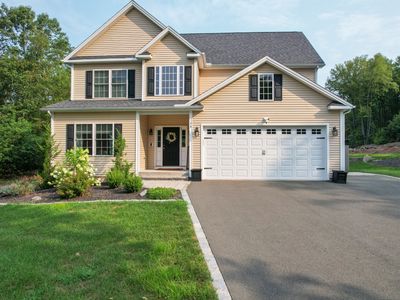 10 W Ridge CT, Cheshire, CT, 06410