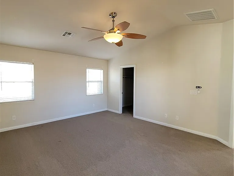 8458 Pico Rivera Ave — Photo 16