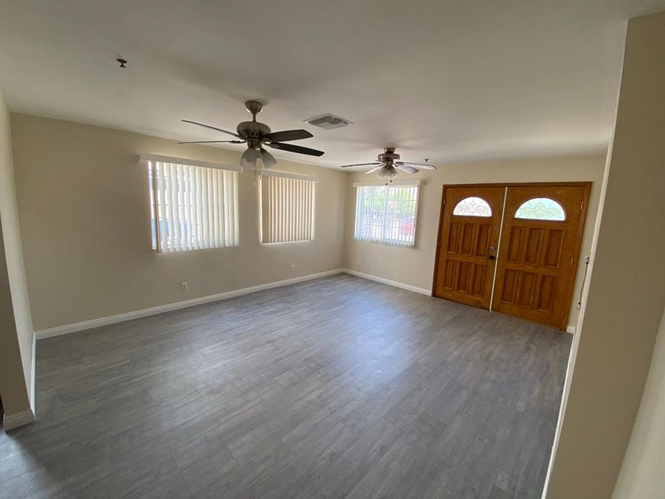 1st image of 6017 Craner Ave