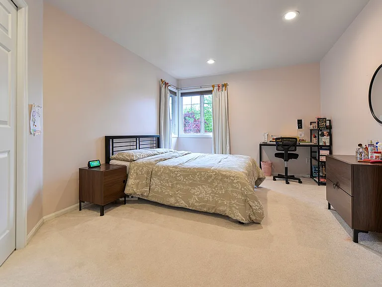 3360 212th Ct SE — Photo 17