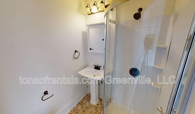 326 S Spring St — Photo 13