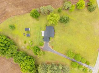 1162 E Doc Garris Rd, Lancaster, SC 29720