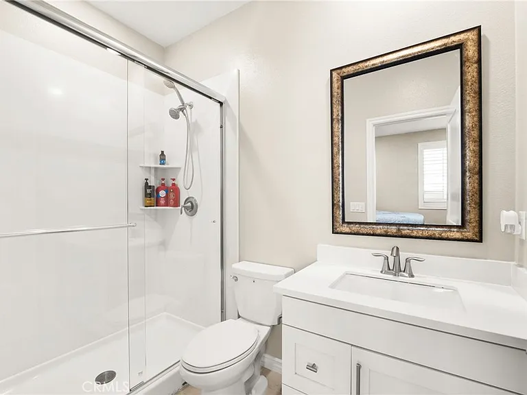 2413 Sierra Bella Dr — Photo 35