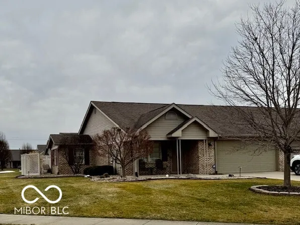 1639 Magnolia Dr, Greenwood, IN 46143