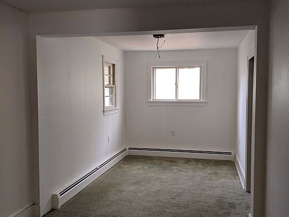4th image of 515 Franklin St