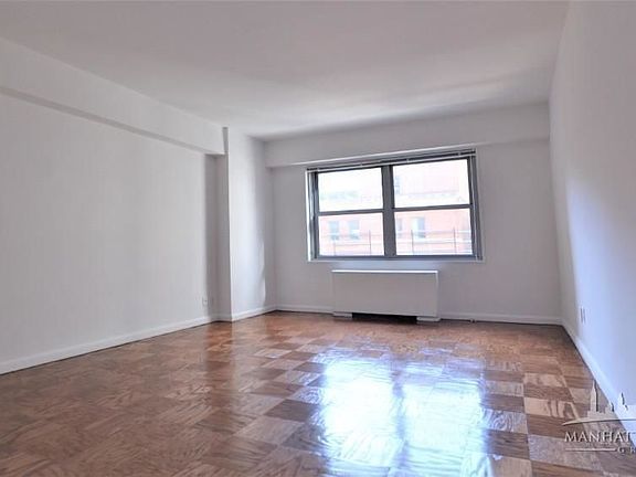 5th image of 200 E 64th St APT 4D