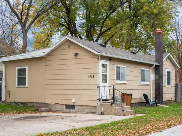 1718 Dyke Ave, Grand Forks, ND 58203