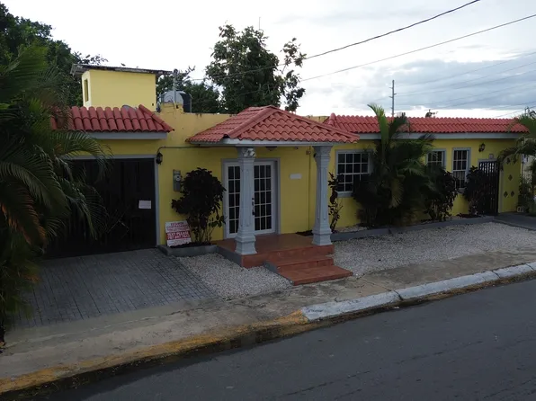 1 Flamboyanes Par Bo Palmas #3, Catano, PR 00963