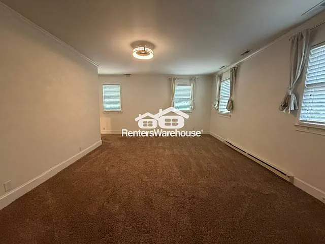 1020 Anderson St — Photo 15