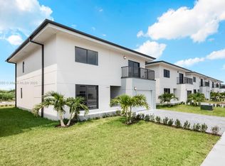 1286 NW 1st St, Florida City, FL 33034