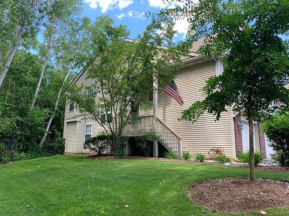 3rd image of 6302 Burr Oaks Ct