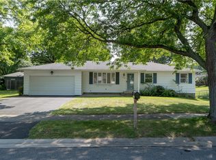 115 Quay Dr, Rochester, NY 14617