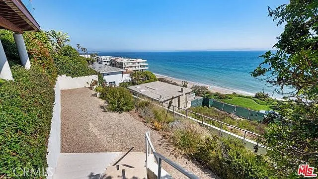 31654 Broad Beach Rd — Photo 56