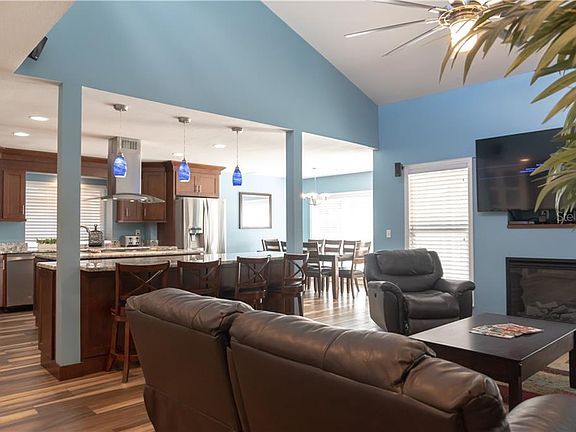 5th image of 15537 Timberline Dr