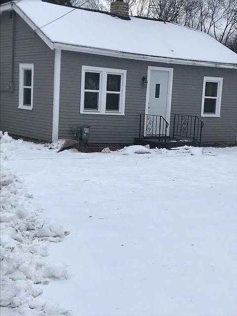 1st image of 614 W 17th Ave