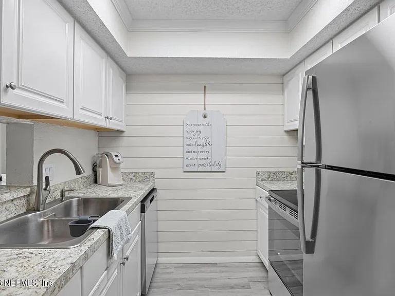 100 Fairway Park Blvd #806 — Photo 10