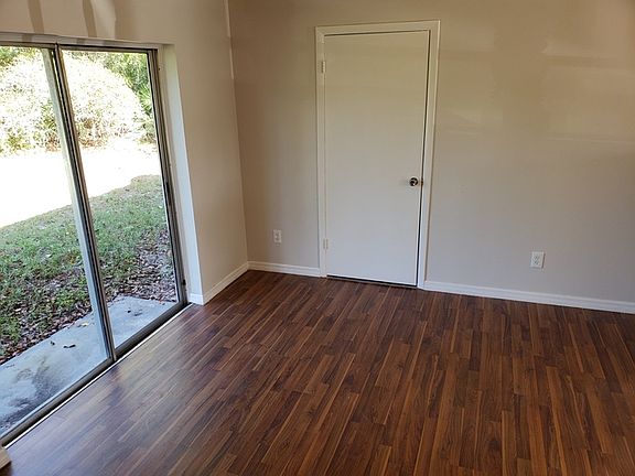 4th image of 2904 Foxdale Dr