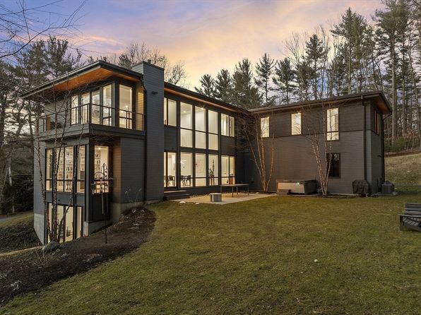 Weston MA Real Estate - Weston MA Homes For Sale | Zillow