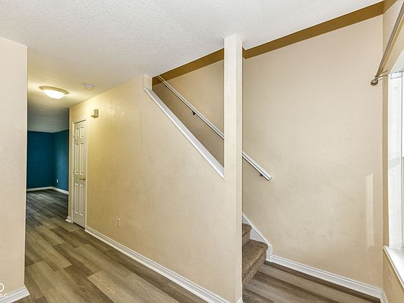 3rd image of 6400 Matcumbe Way