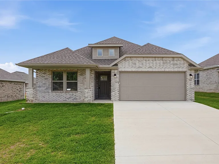 5089 Vista Ave — Photo 1