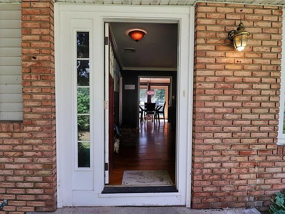 2nd image of 3660 Timberlane Dr