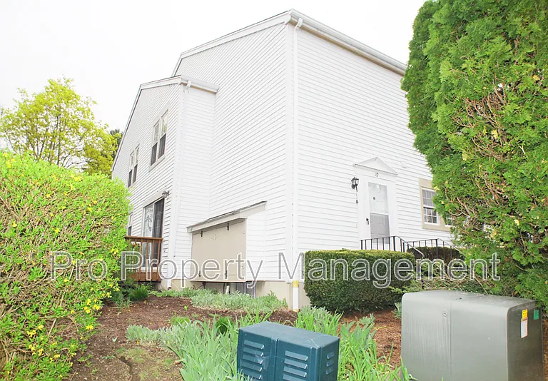 97 Park Ave #10 — Photo 16