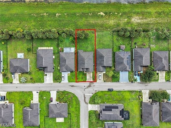 2nd image of 169 Shadow Lakes Dr