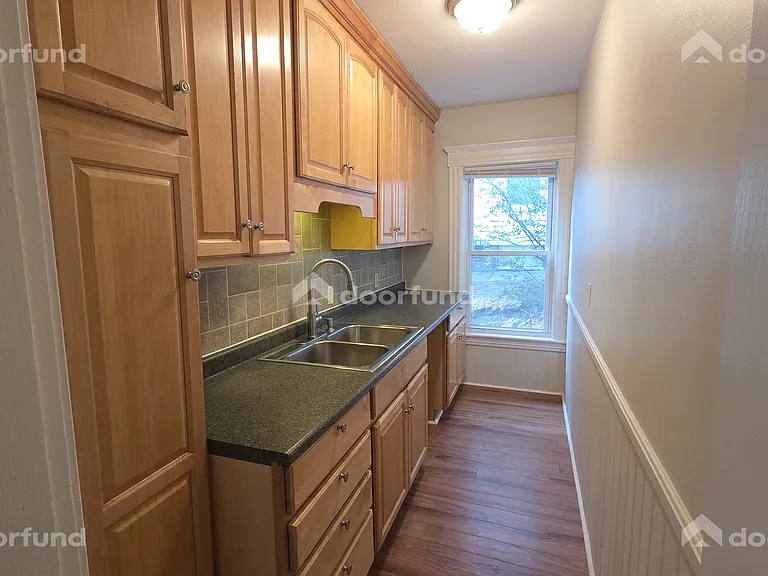 41 Freeland St #1 — Photo 18