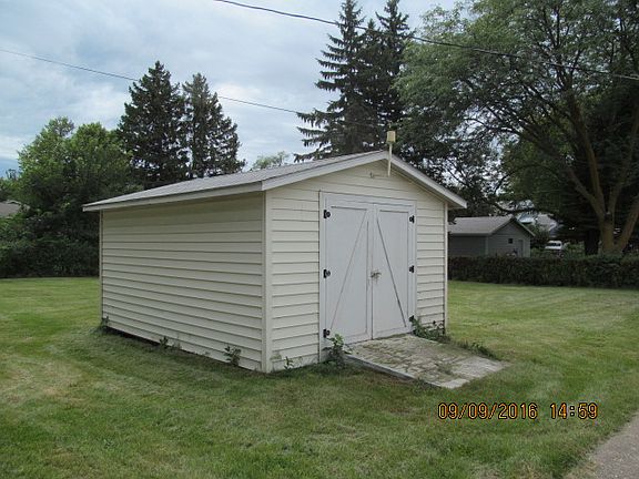 12 x 10 storage shed