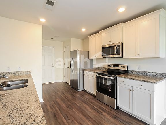 4th image of 1351 John Swann St
