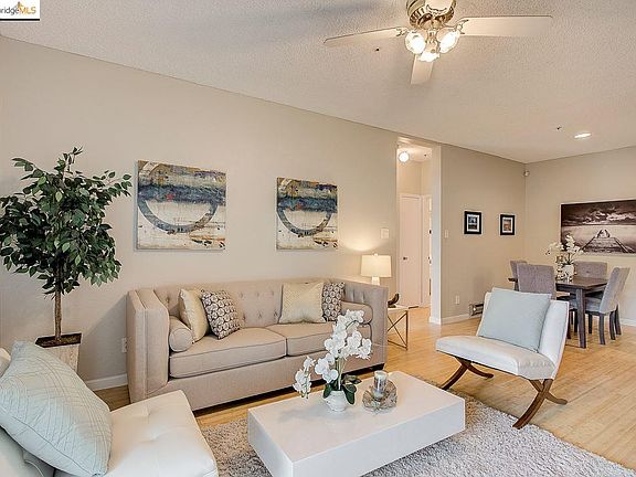 4th image of 1201 Glen Cove Pkwy APT 204