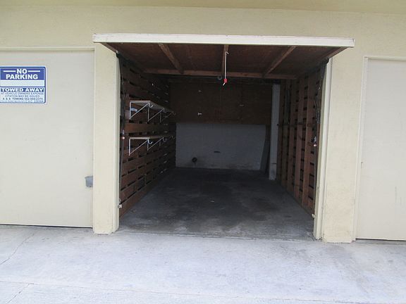 3rd image of 2122-2136 E 2nd St #1