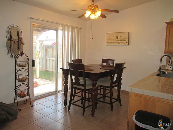 5th image of 844 Oak Ave