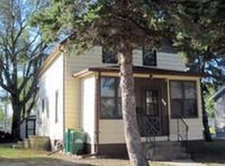 313 3rd Ave S, Wahpeton, ND 58075