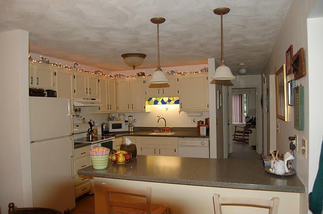 2nd image of 200 Colonial Dr Unit 206