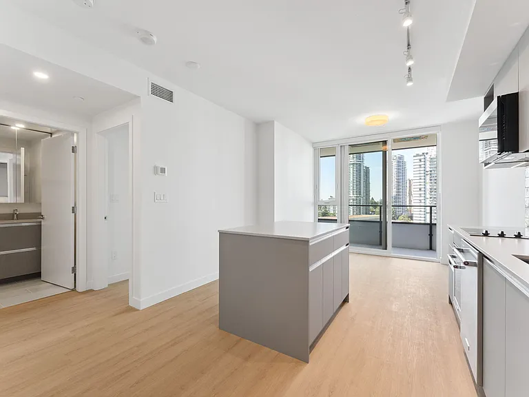 10420 City Pkwy — Photo 85