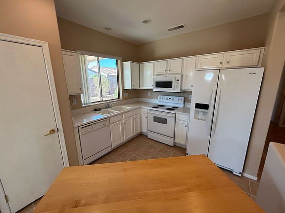 2nd image of 16825 W Cortaro Point Dr