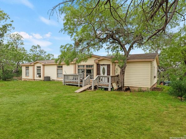 200 Lolita, Lytle, TX 78052