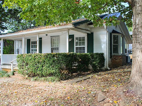 3rd image of 1013 Bell Ave